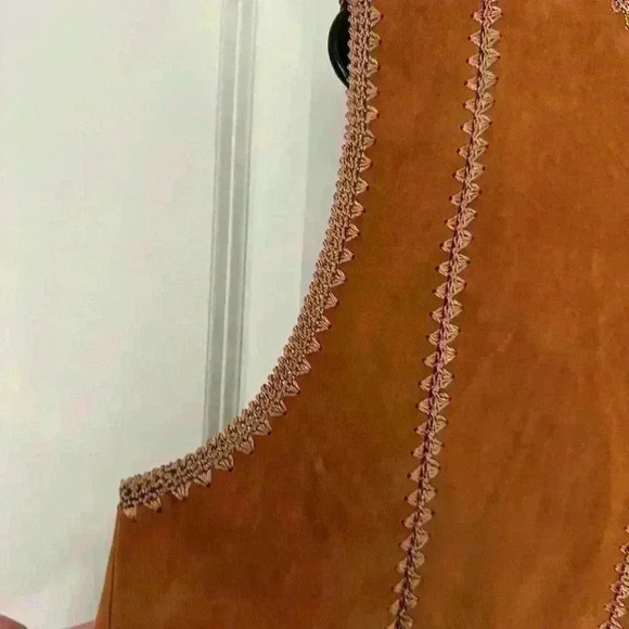 Mechant Womens Embroidered Vest Size M Brown Sleeveless Tie Front Mid Length - Picture 11 of 12